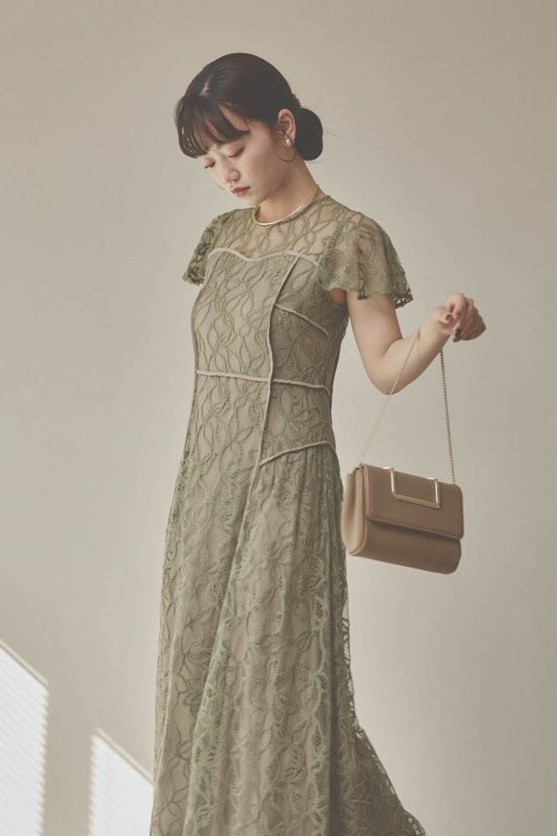 ゴールドのメタルチョーカー×スネークネックレス