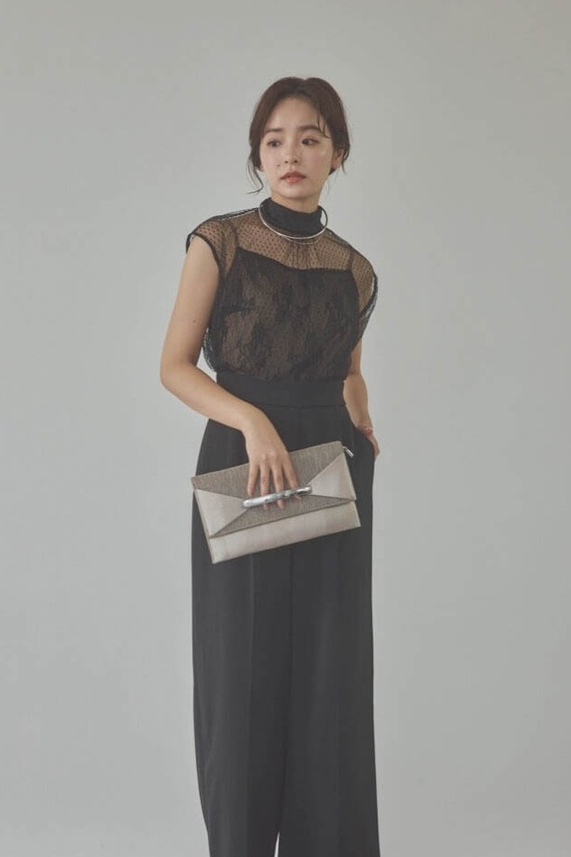 シルバーのメタルチョーカー×スネークネックレス