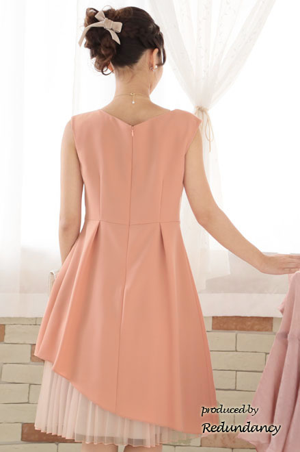 ベージュのシンプルリボンバレッタ