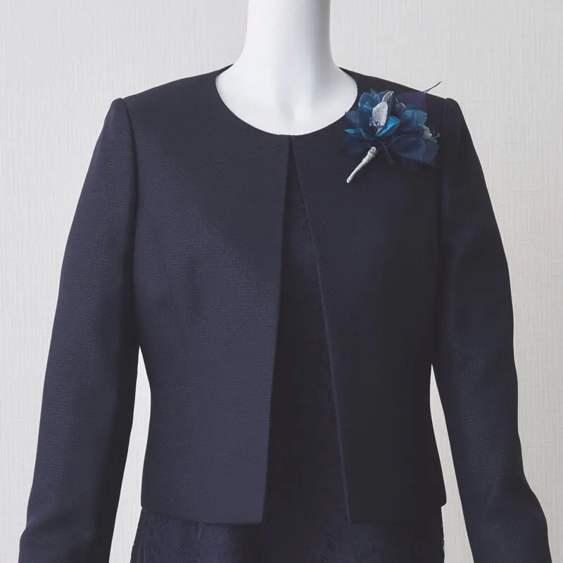 ネイビーのグラデーションコサージュ