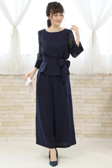 ピンクのラメ入りクラッチバッグ