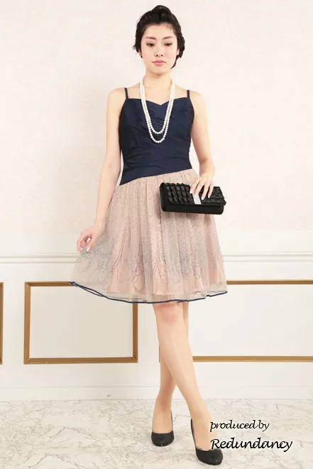 ネイビー×ピンクの背中編み上げスパンコールドレス