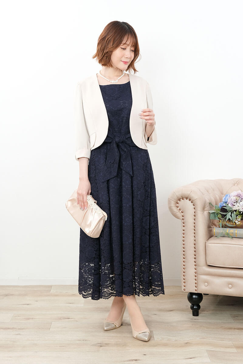 ネイビーの授乳口付きマタニティドレス