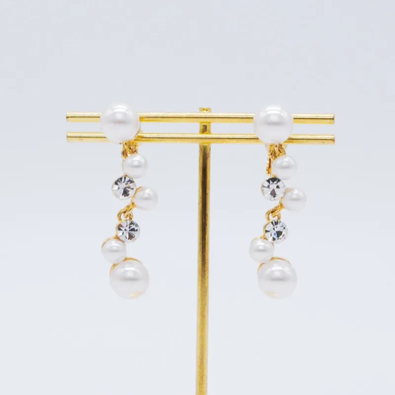 ランダムパールのロングイヤリング