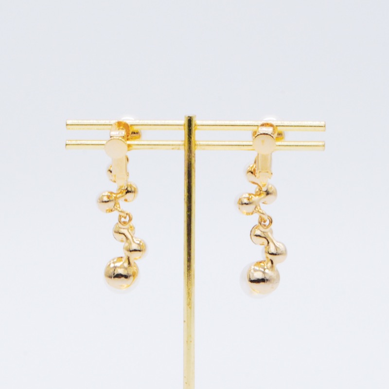 ランダムパールのロングイヤリング