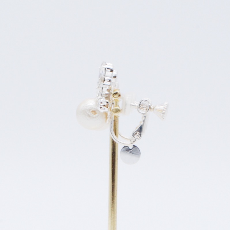 コットンパール×ビジューのイヤリング