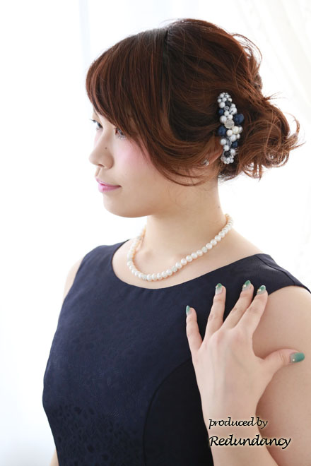 ネイビー&シルバーパールのコーム