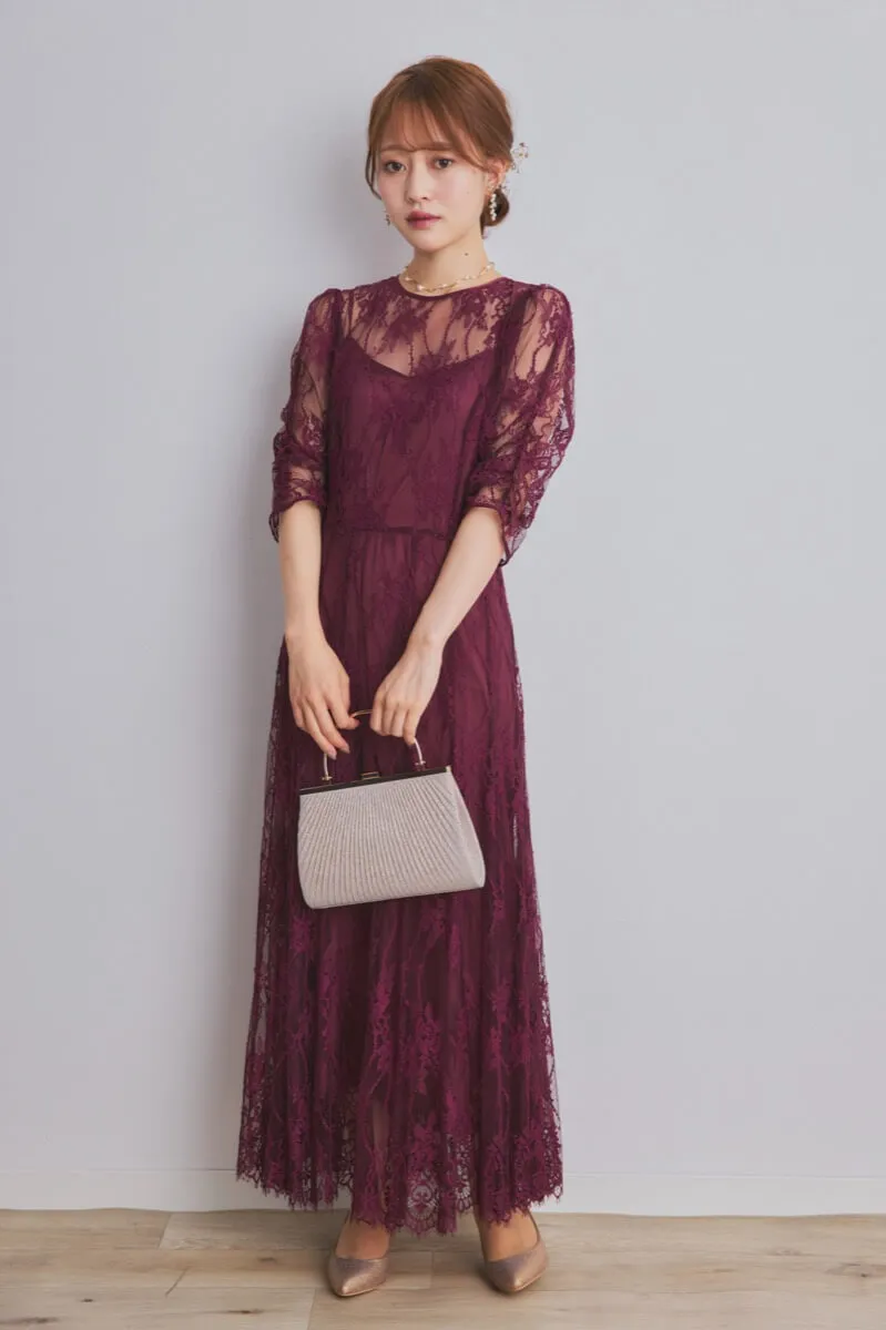 ベージュのラメプリーツがま口クラッチバッグ