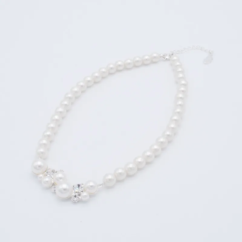 パール×ストーンのモチーフネックレス