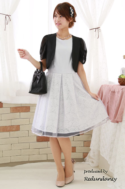 ブラックのジャケット風シンプルボレロ