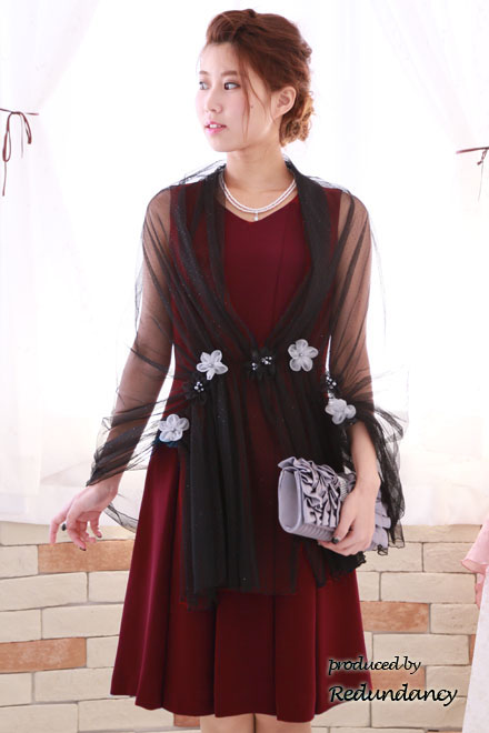 ブラックの花付きラメ入りストール