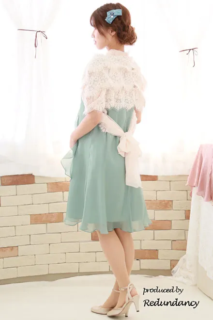 ピンクベージュのもこもこレースストール