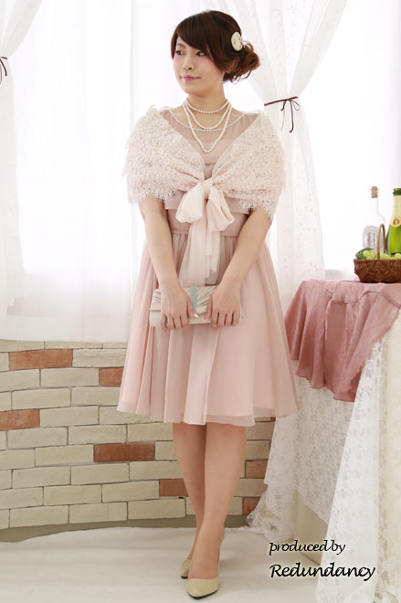 ピンクベージュのもこもこレースストール