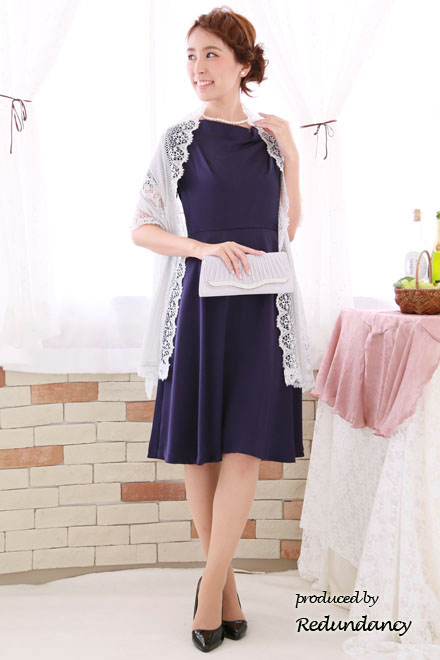 シルバーのラメと刺繍レースのストール