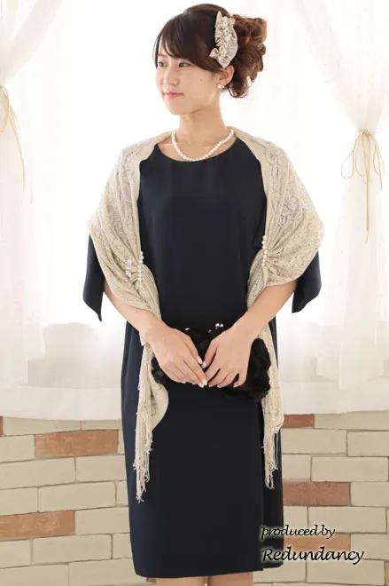 ブラックのリボン風スリーブドレス