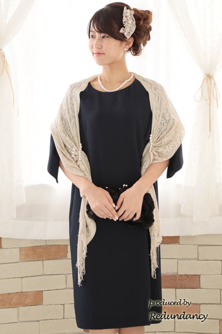 ブラックのリボン風スリーブドレス