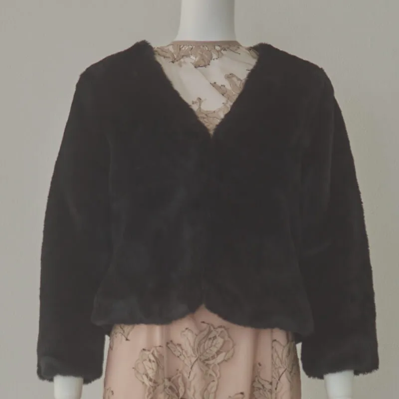 ブラックのファージャケット