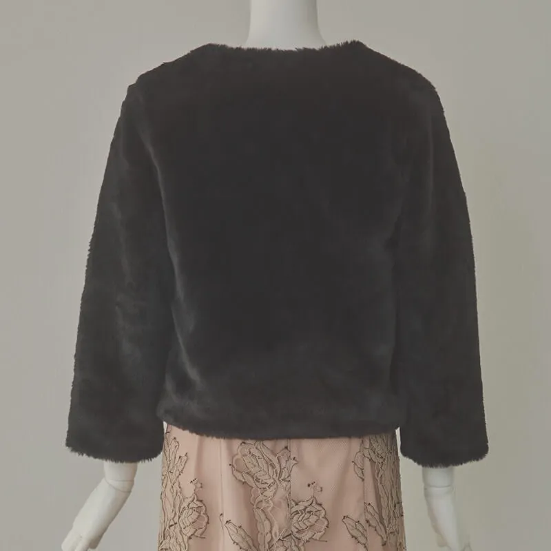 ブラックのファージャケット