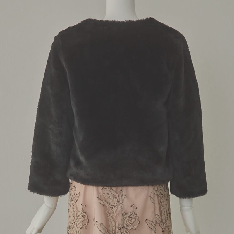 ブラックのファージャケット