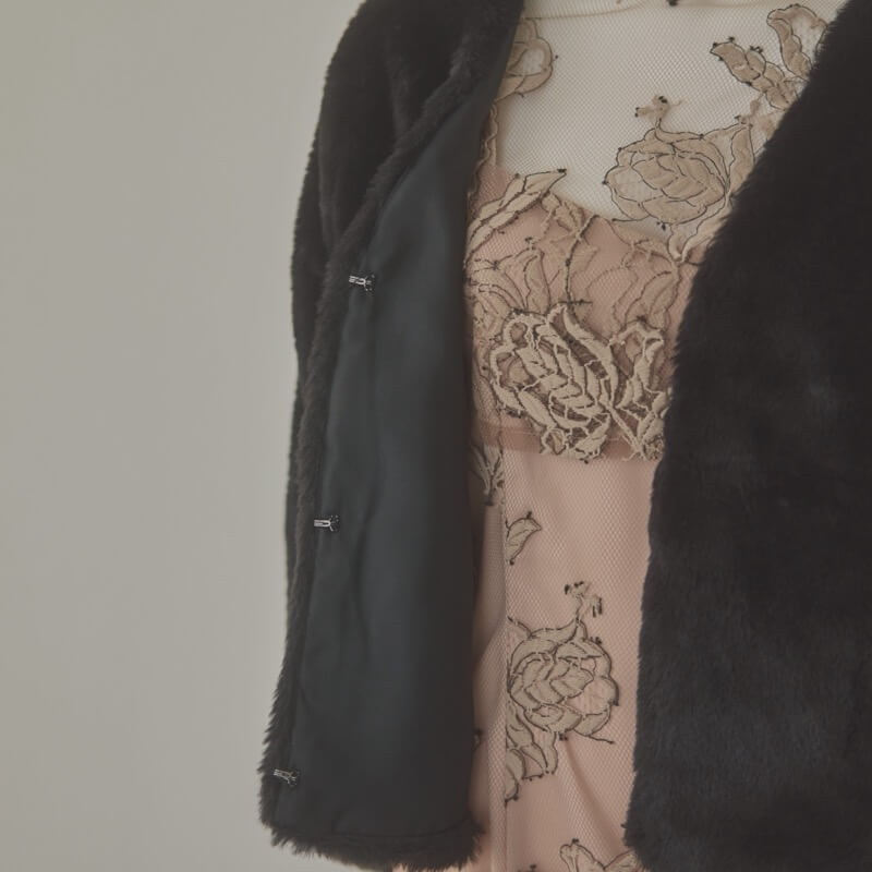 ブラックのファージャケット