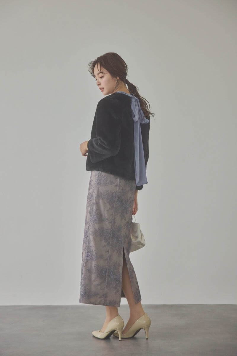 ブラックのファージャケット