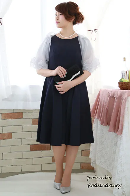 シルバーの袖付きオーガンジーストール