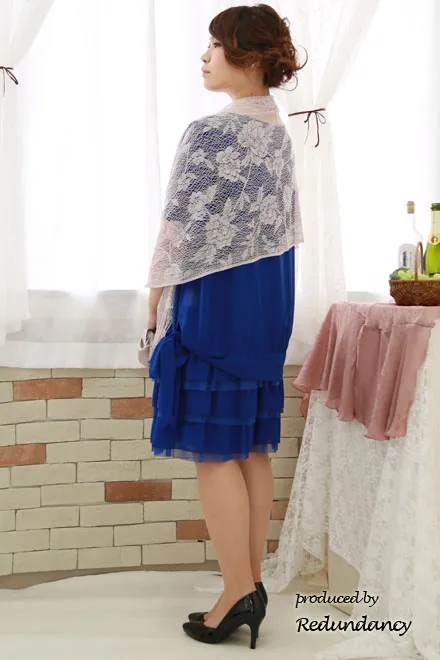 ピンクレースのラメ入りストール