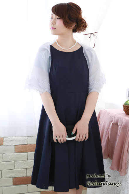 ホワイトパールとストーンのネックレス