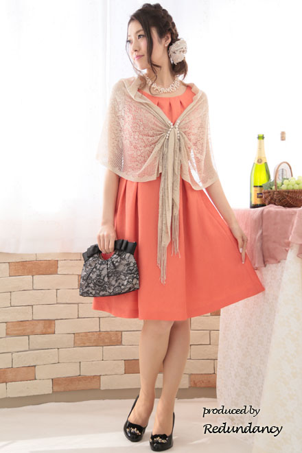 グレーのリボンとレースのバッグ