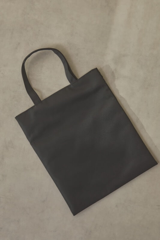 ブラックのフォーマルサブバッグ