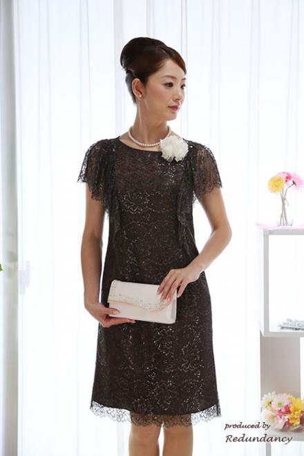 ブラウンの膝丈ラメレースドレス