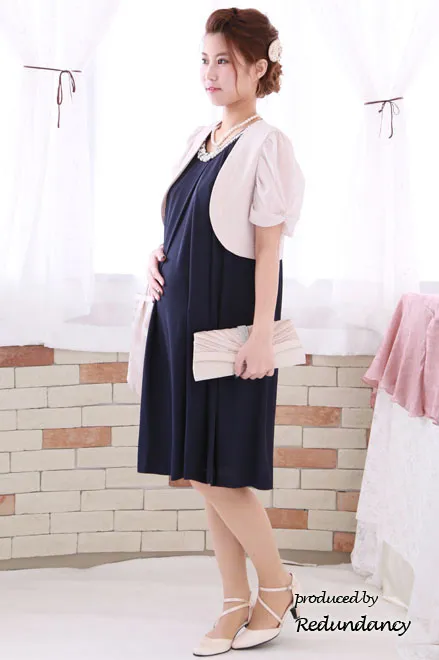 ネイビーのパールビジュー付きウエストリボンドレス