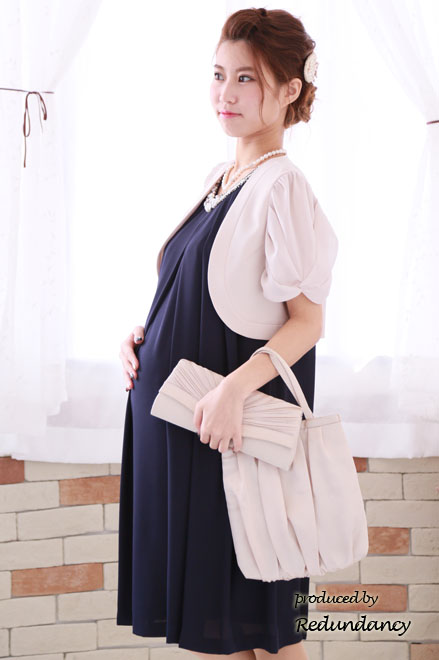 ネイビーのパールビジュー付きウエストリボンドレス