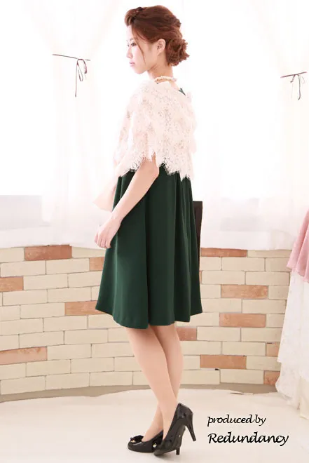 グリーンのゆったりシンプルミニ丈ドレス