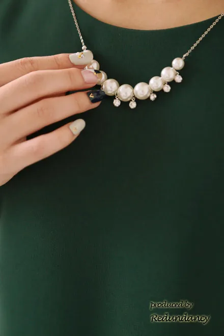 グリーンのゆったりシンプルミニ丈ドレス