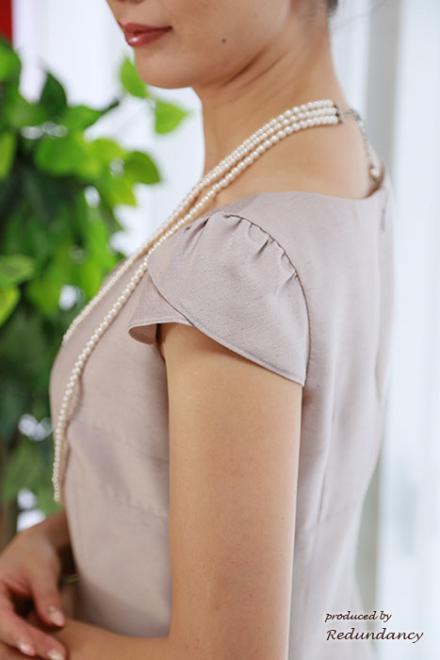 ピンクの肩フリルハイウエストドレス