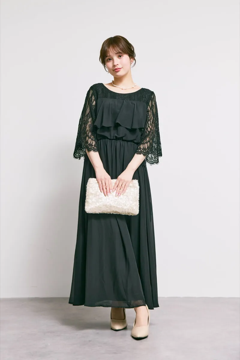 ブラックの授乳口付きフレアレーススリーブドレス