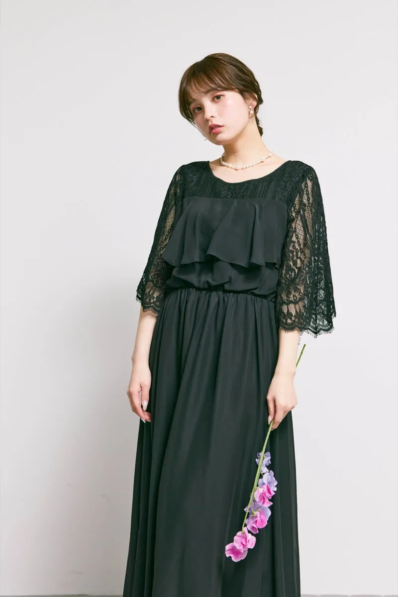 ブラックの授乳口付きフレアレーススリーブドレス