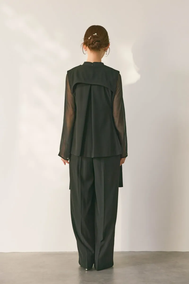 ブラックのアーバンレイヤーオールインワンスーツ