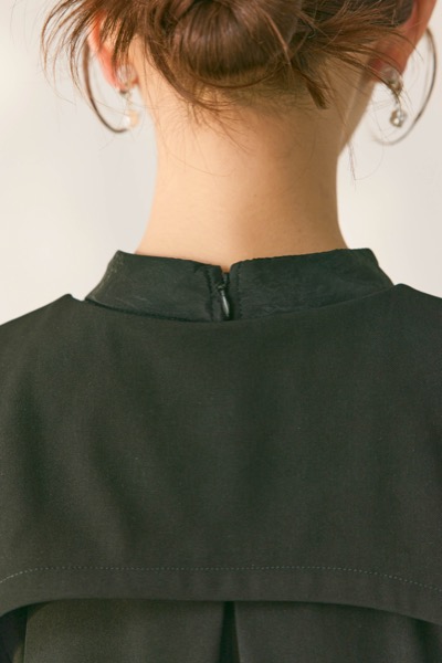 ブラックのアーバンレイヤーオールインワンスーツ