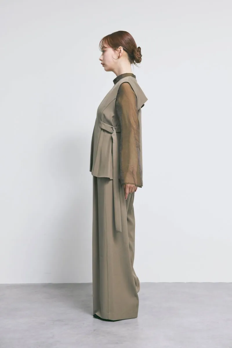 ブラウンのアーバンレイヤーオールインワンスーツ