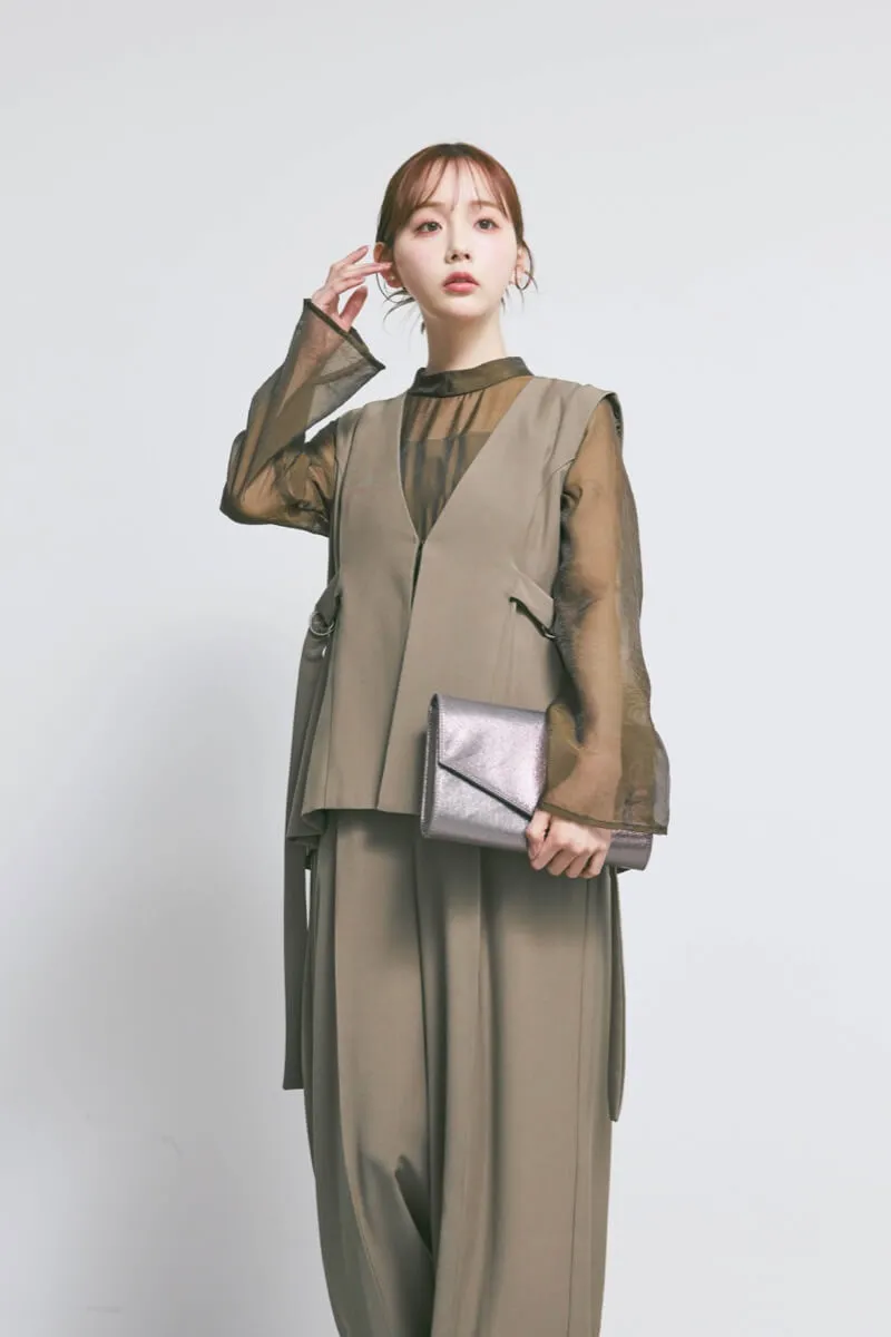 ブラウンのアーバンレイヤーオールインワンスーツ