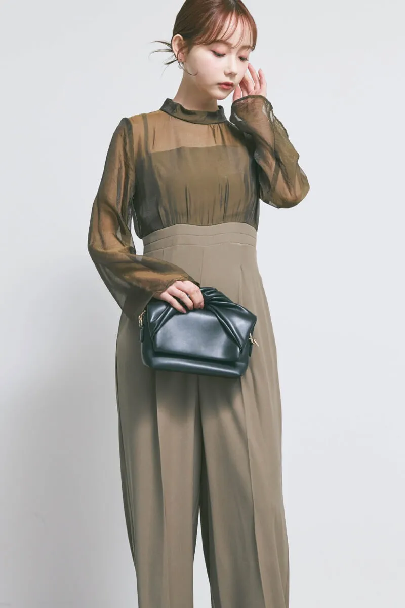 ブラウンのアーバンレイヤーオールインワンスーツ