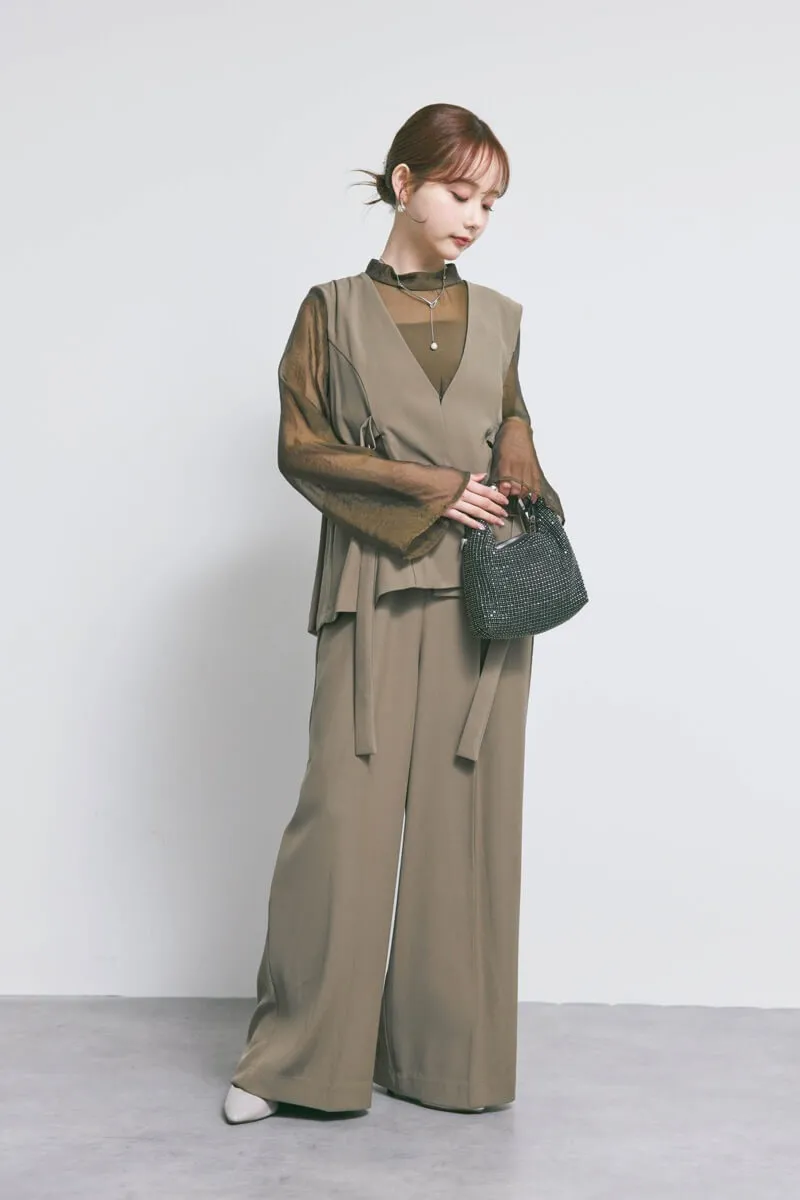 ブラウンのアーバンレイヤーオールインワンスーツ