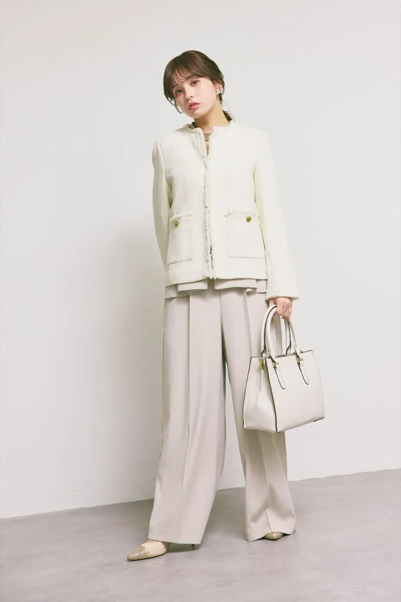 ベージュのアーバンレイヤーオールインワンスーツ