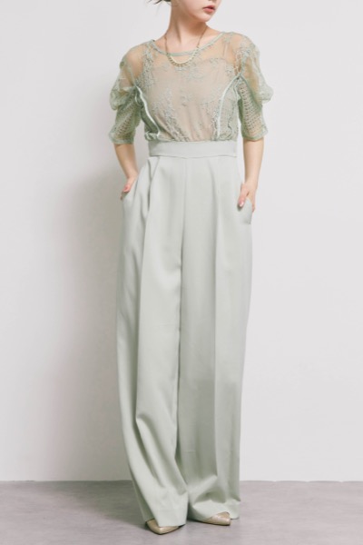 ミントグリーンのパネルレースドッキングコンビネーション