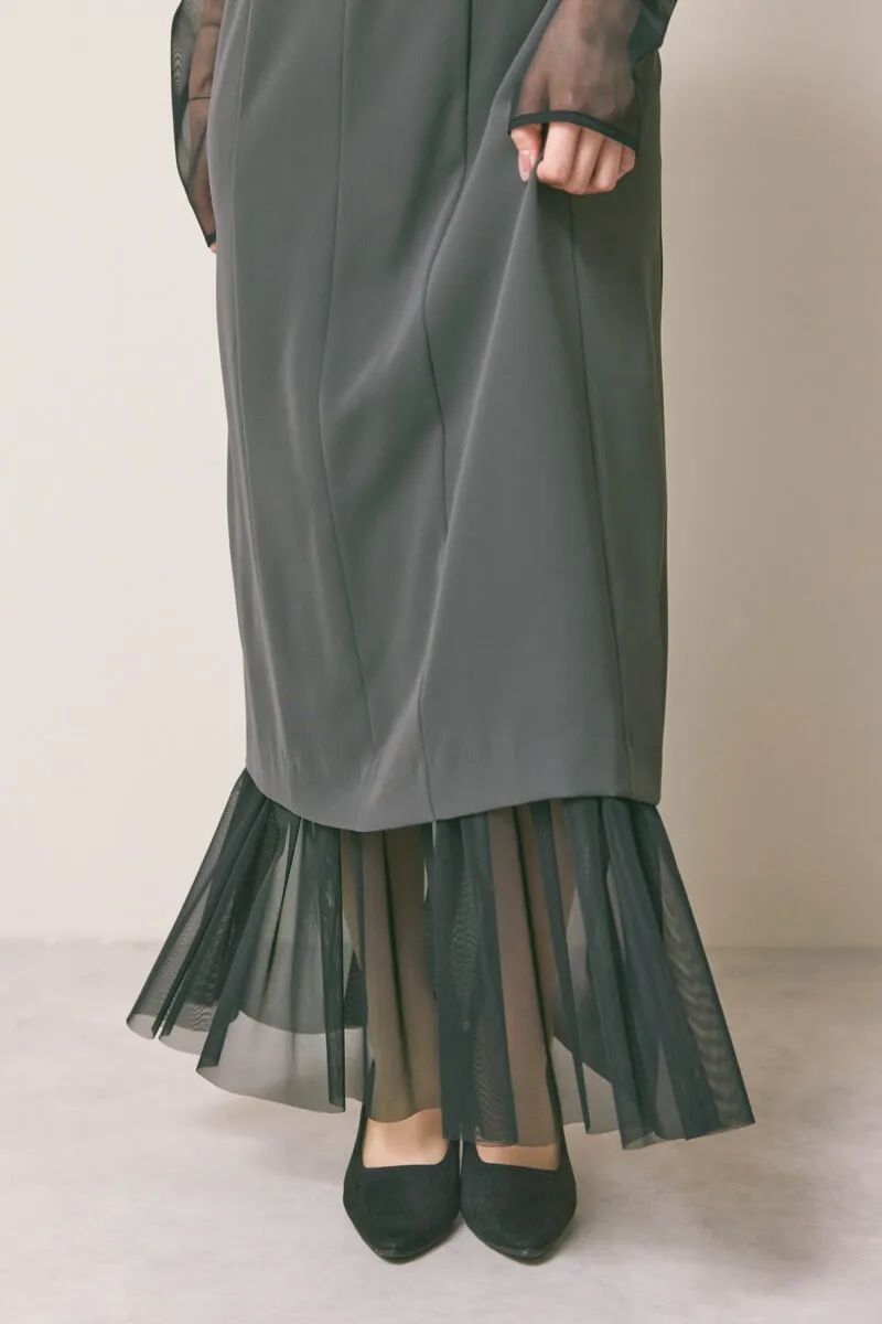 グレーのレースVネックレイヤードドレス