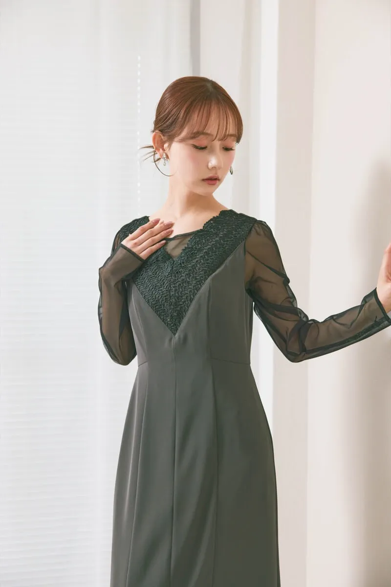 グレーのレースVネックレイヤードドレス