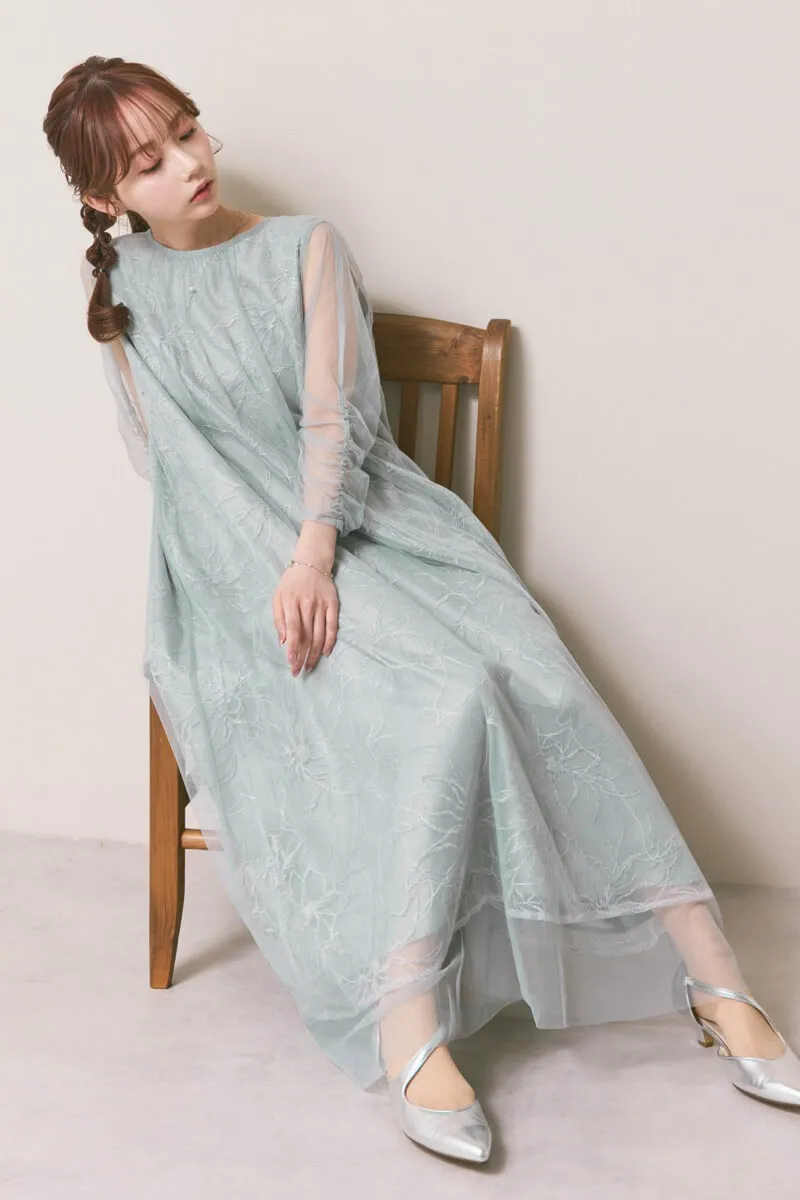 ミントグレーのシアーペタルレイヤードドレス