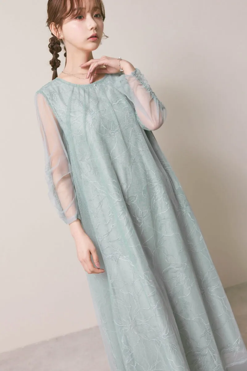 ミントグレーのシアーペタルレイヤードドレス
